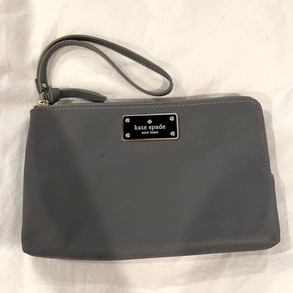 Kate Spade gray wristlet